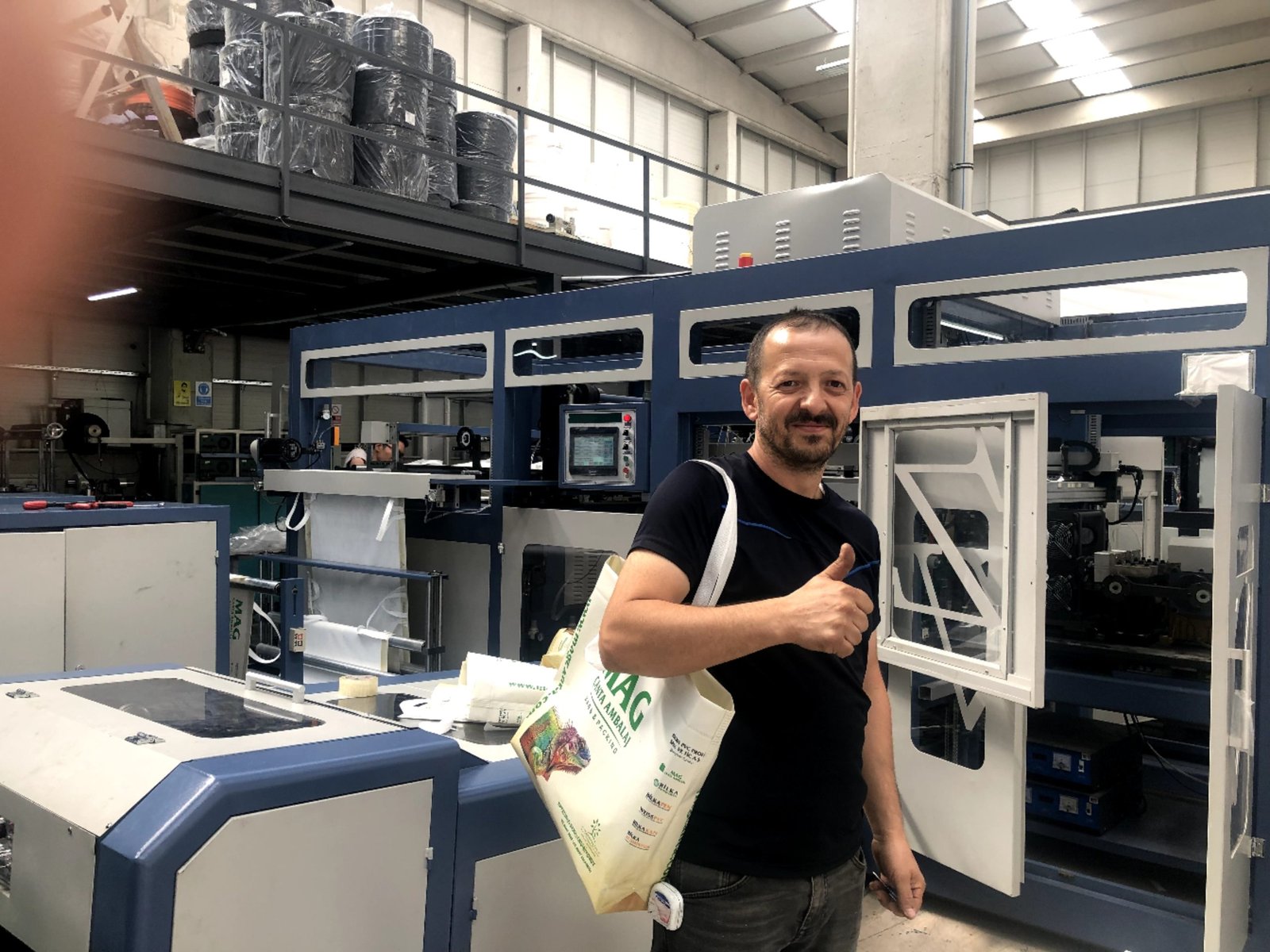 European clients during operator training on a ZHENGWEI machine